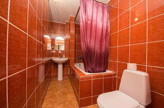 Гостиница Мария Витязево Двухместный номер с двуспальной кроватью и дополнительной кроватью-3